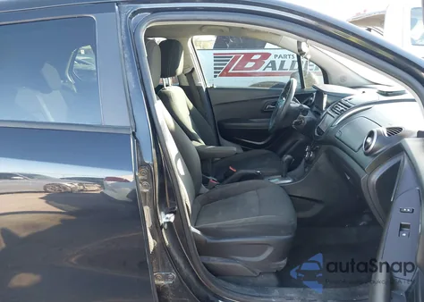 2015 Chevrolet Trax 1Ls z USA, uszkodzony, nr VIN KL7CJKSB2FB121644